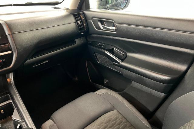 2022 Nissan Pathfinder SV 2WD