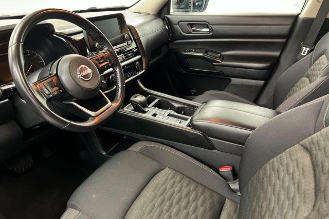 2022 Nissan Pathfinder SV 2WD