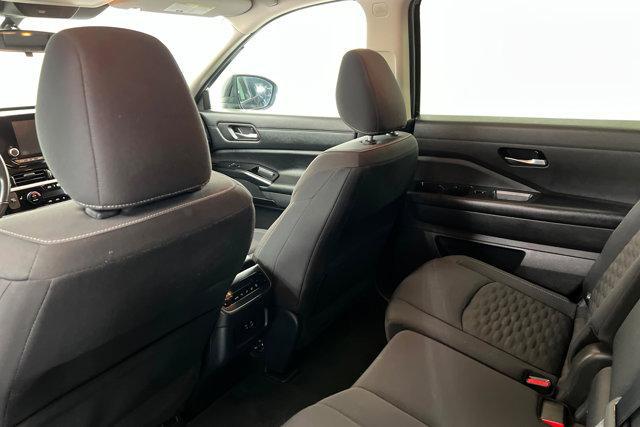 2022 Nissan Pathfinder SV 2WD