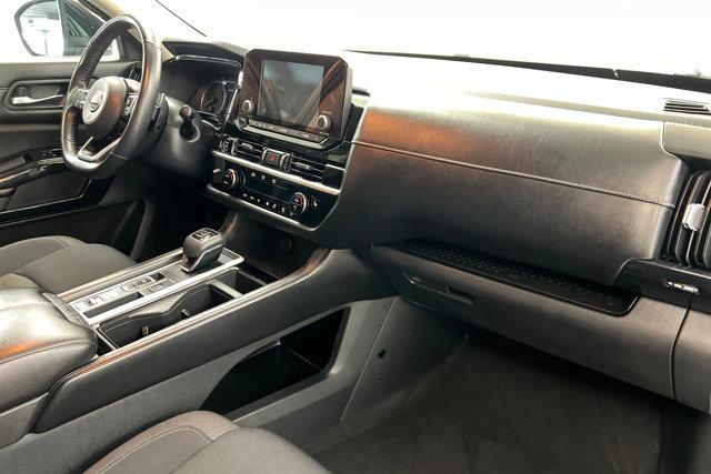 2022 Nissan Pathfinder SV 2WD