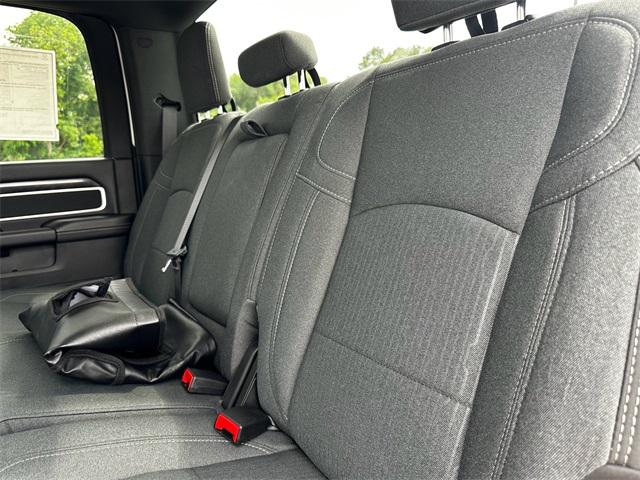 2024 Ram 3500 Big Horn Crew Cab 4x4 8' Box