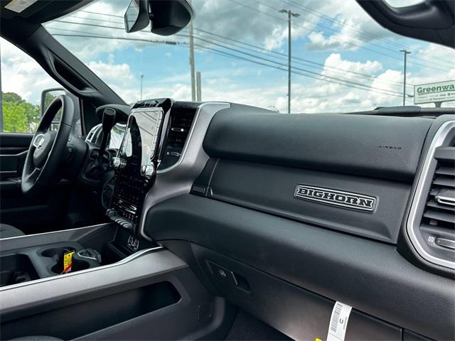 2024 Ram 3500 Big Horn Crew Cab 4x4 8' Box