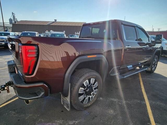 2024 GMC Sierra 2500HD 4WD Crew Cab Standard Bed Denali