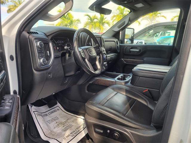 2023 GMC Sierra 2500HD 4WD Crew Cab Standard Bed Denali
