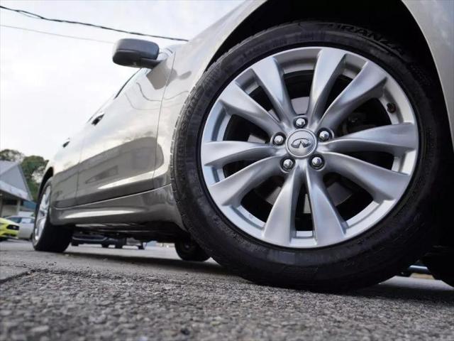 2011 INFINITI M37 BASE