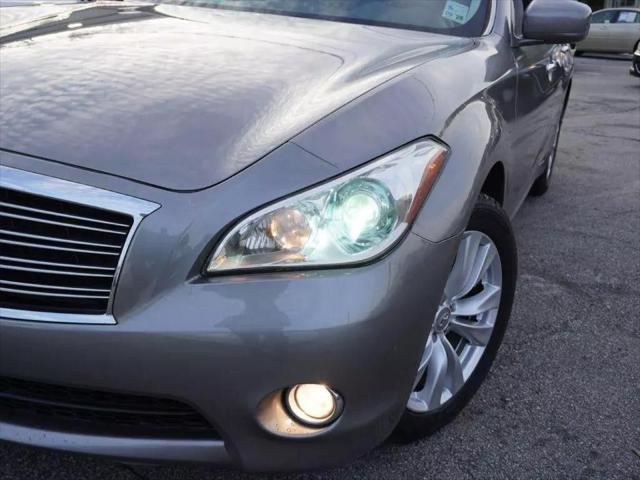 2011 INFINITI M37 BASE