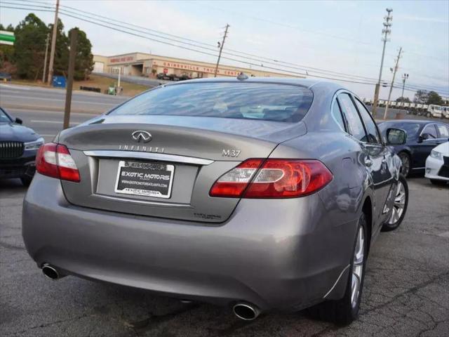 2011 INFINITI M37 BASE