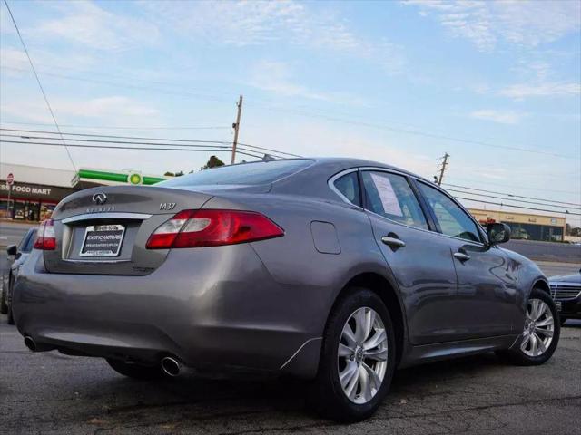 2011 INFINITI M37 BASE