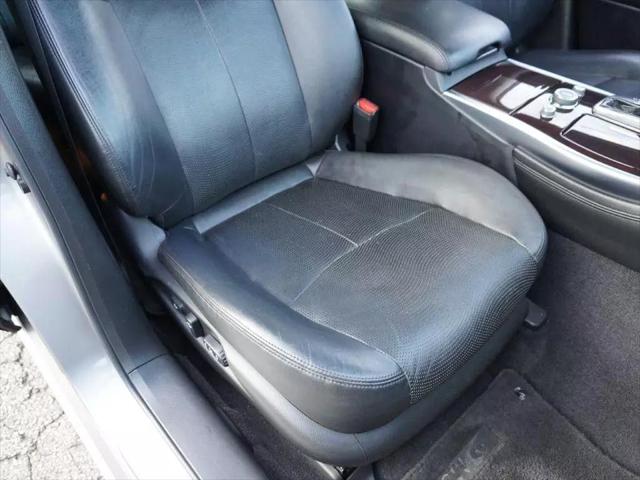 2011 INFINITI M37 BASE