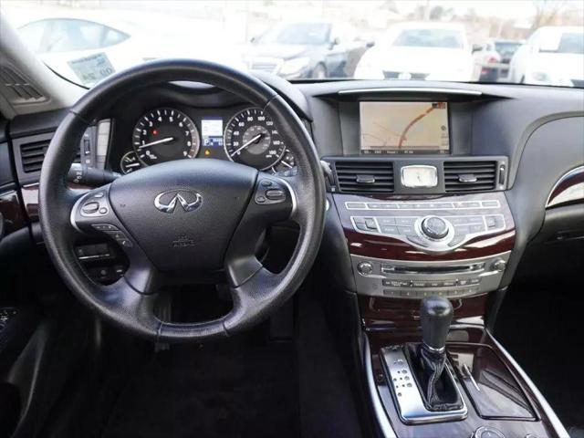 2011 INFINITI M37 BASE