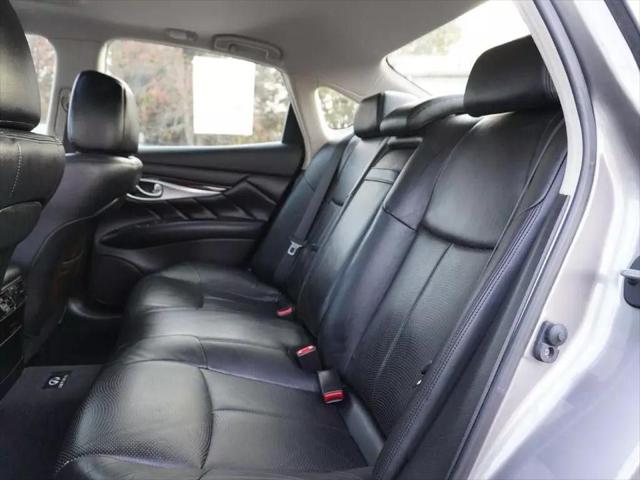 2011 INFINITI M37 BASE