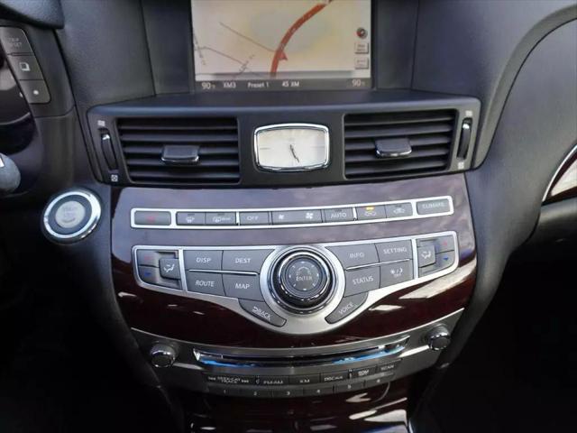 2011 INFINITI M37 BASE