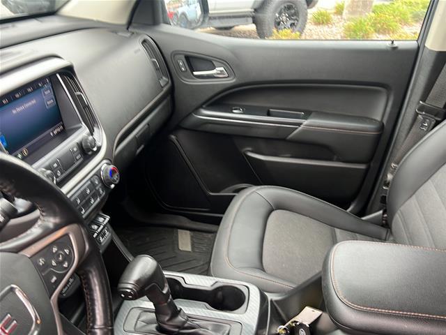 2021 GMC Canyon 4WD Crew Cab Short Box AT4 - Cloth
