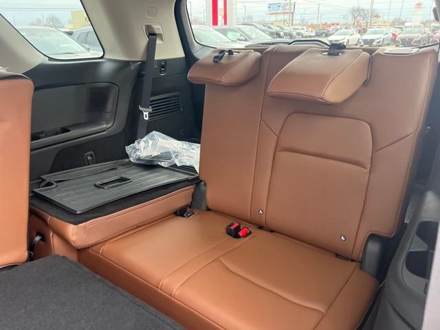 2024 Nissan Pathfinder Platinum FWD