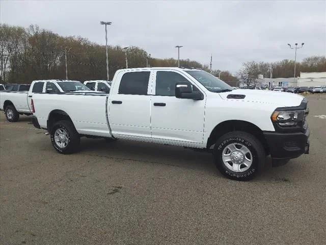 2024 RAM Ram 2500 RAM 2500 TRADESMAN CREW CAB 4X4 8 BOX