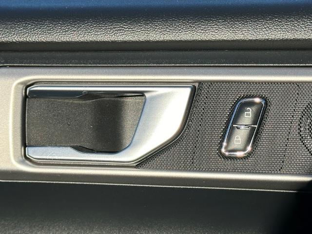 2021 Ford Explorer Base