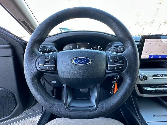 2021 Ford Explorer Base