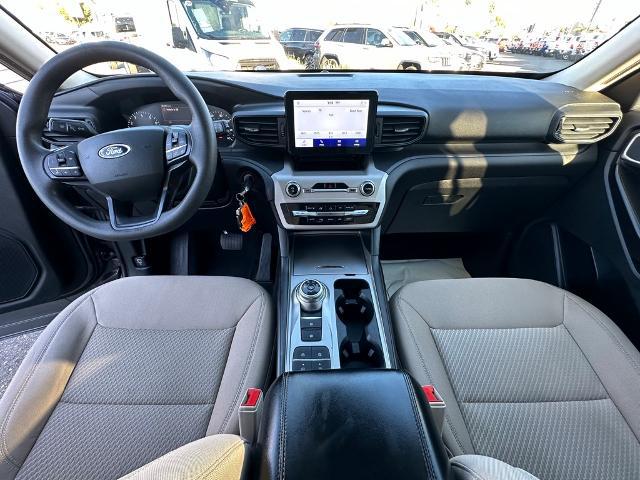 2021 Ford Explorer Base