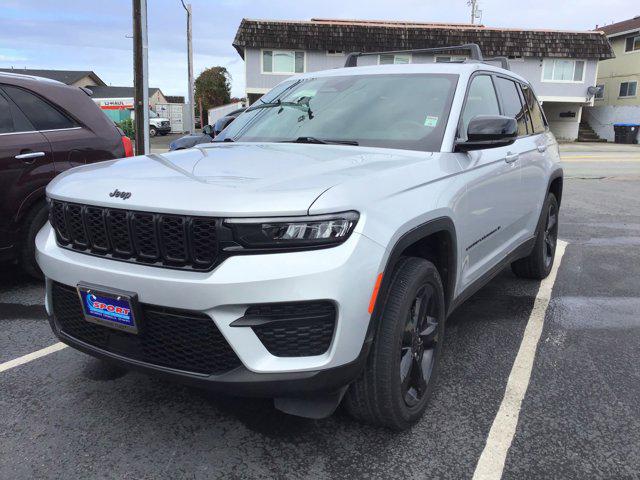 2022 Jeep Grand Cherokee Altitude 4x4