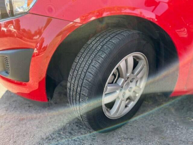 2016 Chevrolet Sonic LT Auto
