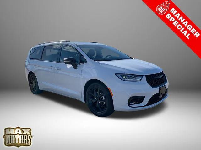 2024 Chrysler Pacifica PACIFICA LIMITED