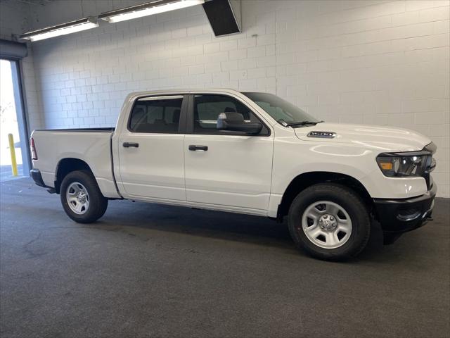 2024 RAM Ram 1500 RAM 1500 TRADESMAN CREW CAB 4X4 57 BOX