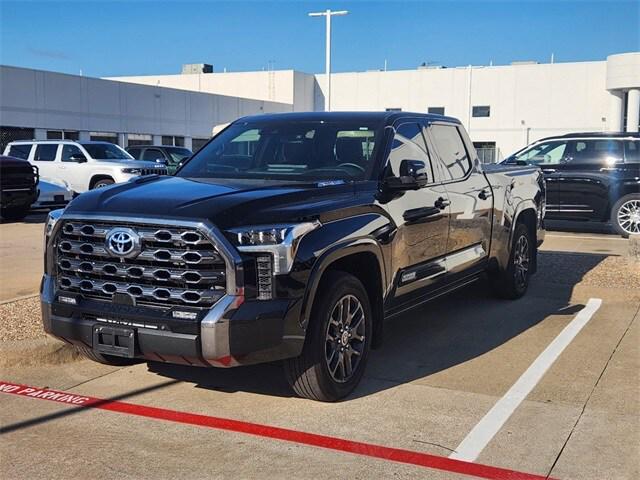 2023 Toyota Tundra Hybrid Platinum