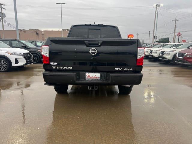 2024 Nissan Titan Crew Cab SV 4x4