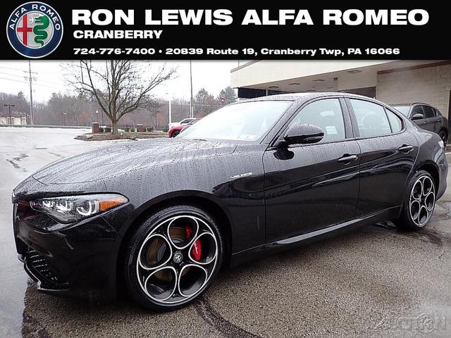 2024 Alfa Romeo Giulia GIULIA VELOCE AWD