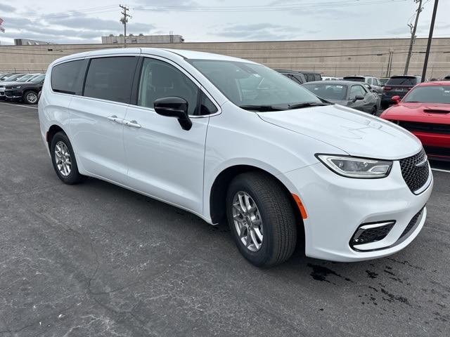 2024 Chrysler Pacifica PACIFICA TOURING L