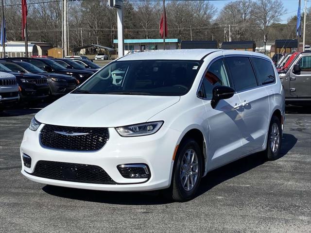 2024 Chrysler Pacifica PACIFICA TOURING L