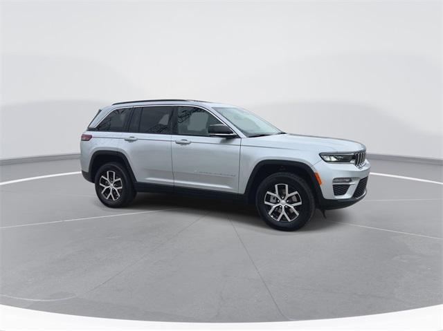 2024 Jeep Grand Cherokee GRAND CHEROKEE LIMITED 4X4