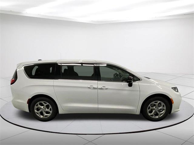 2024 Chrysler Pacifica PACIFICA LIMITED