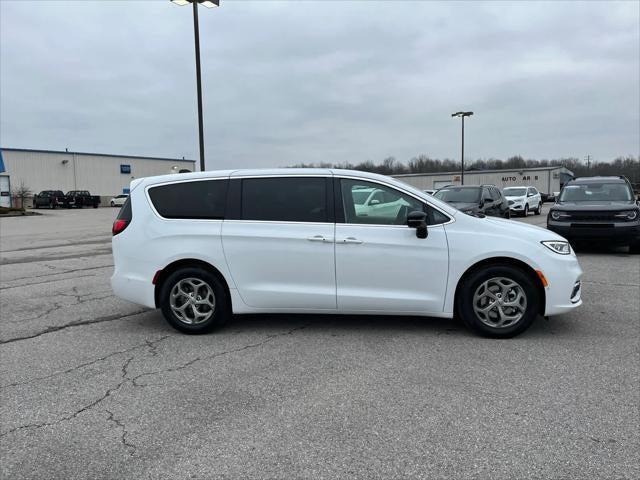 2024 Chrysler Pacifica PACIFICA LIMITED