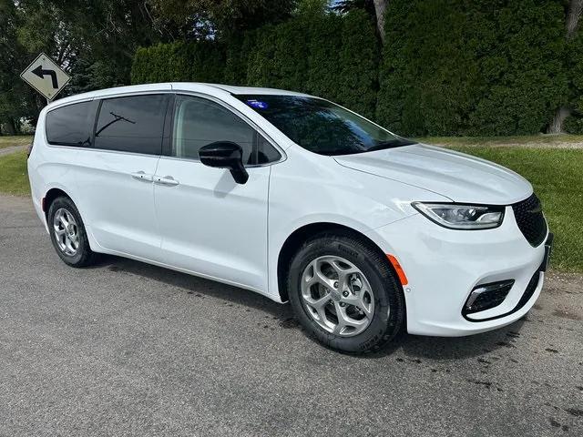 2024 Chrysler Pacifica PACIFICA LIMITED