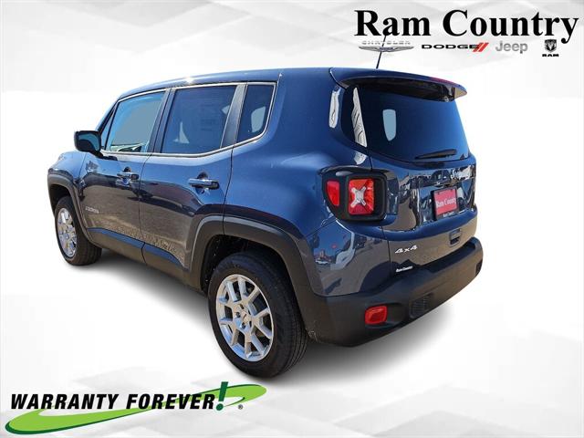 2023 Jeep Renegade RENEGADE LATITUDE 4X4