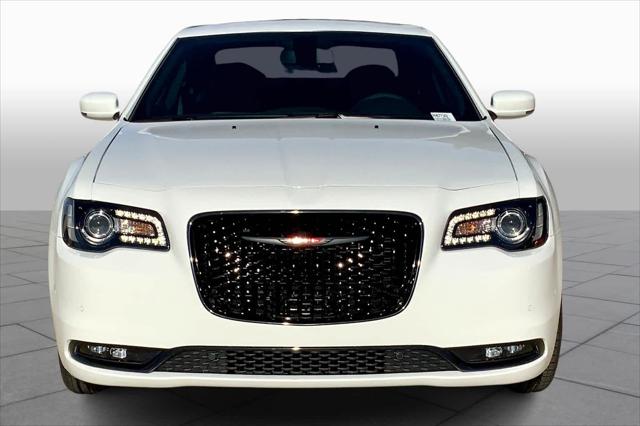 2023 Chrysler Chrysler 300 300S V6