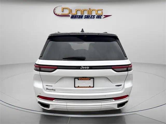 2022 Jeep Grand Cherokee Summit 4x4 2022 Jeep Grand Cherokee Summit 4x4