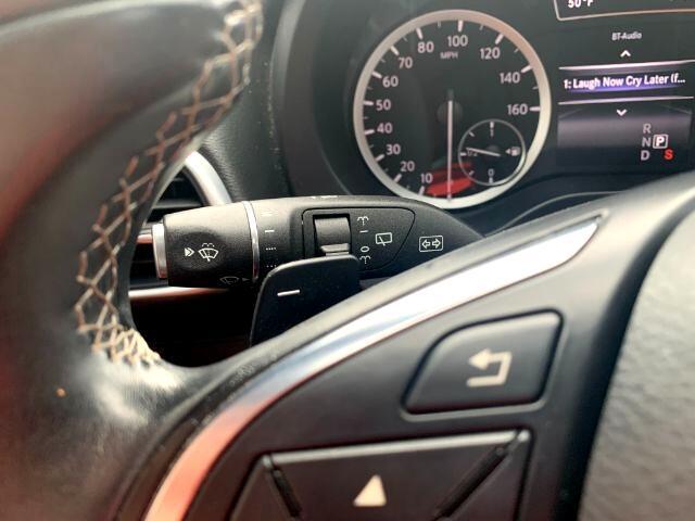 2017 INFINITI QX30 Premium