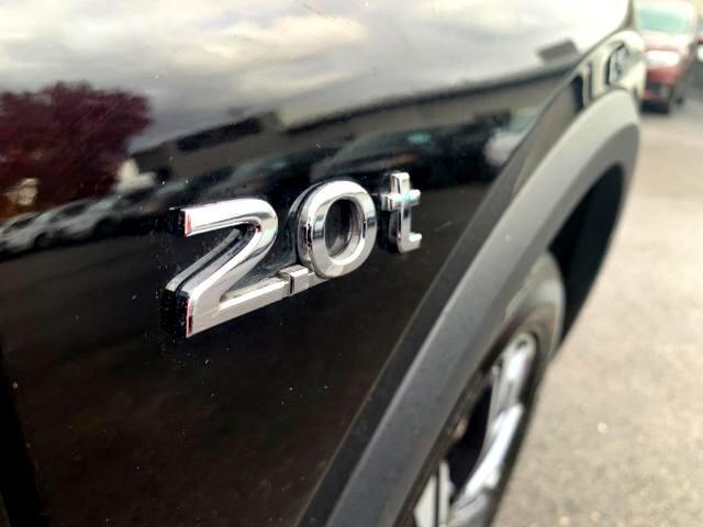 2017 INFINITI QX30 Premium