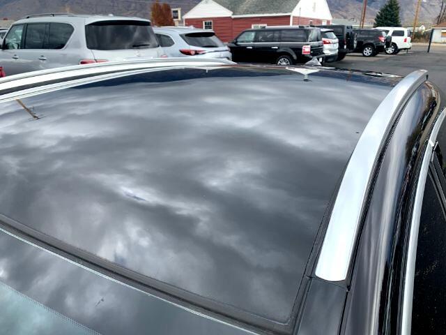 2017 INFINITI QX30 Premium