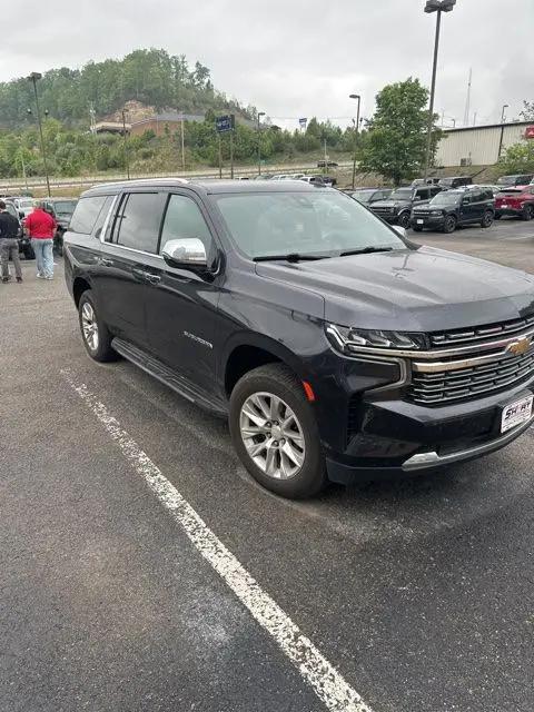 2022 Chevrolet Suburban 4WD Premier