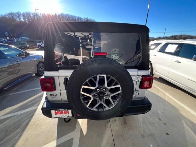 2024 Jeep Wrangler WRANGLER 4-DOOR SAHARA