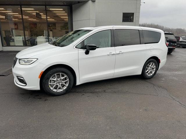 2024 Chrysler Pacifica PACIFICA TOURING L