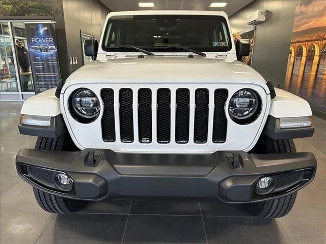 2020 Jeep Wrangler Unlimited Sahara Altitude 4X4