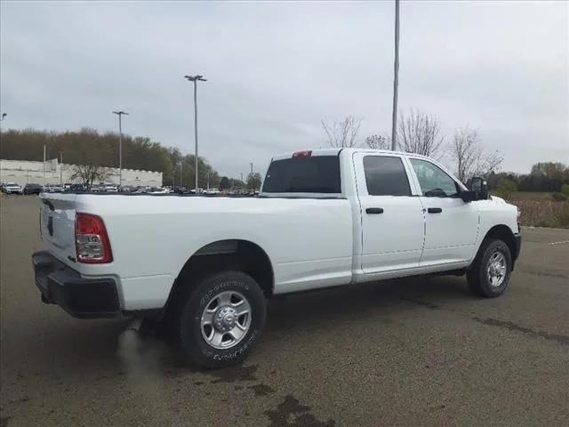 2024 RAM Ram 2500 RAM 2500 TRADESMAN CREW CAB 4X4 8 BOX