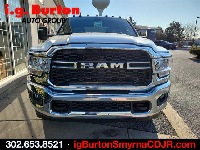 2024 RAM Ram 3500 Chassis Cab RAM 3500 TRADESMAN CREW CAB CHASSIS 4X4 60 CA