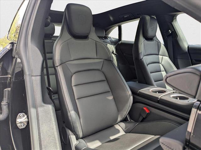 2024 Porsche Taycan Cross Turismo 4S