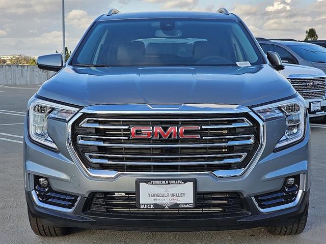 2024 GMC Terrain AWD SLT 17