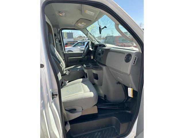 2024 Ford E-350 Cutaway Base